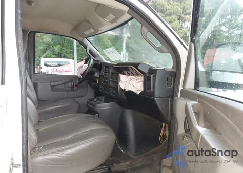 2017 Chevrolet Express 2500 Work Van from USA, damaged, VIN 1GCWGAFF9H1138777